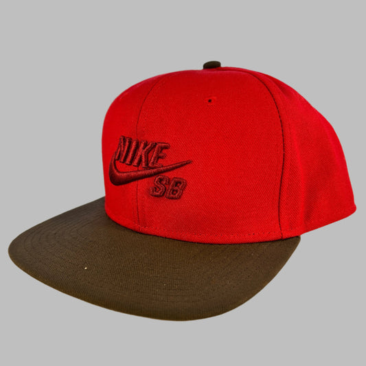 Nike SB Logo Snapback Cap 