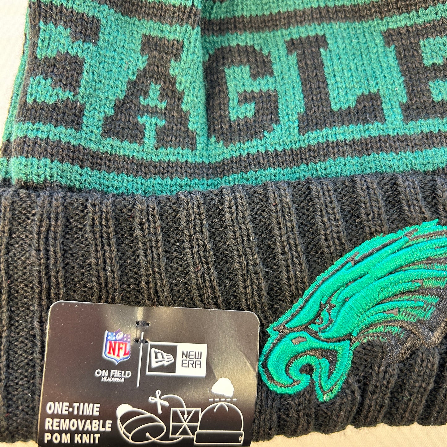 Philadelphia Eagles Tip Off Series Bobble Hat - Adult - New - New Era - NFL