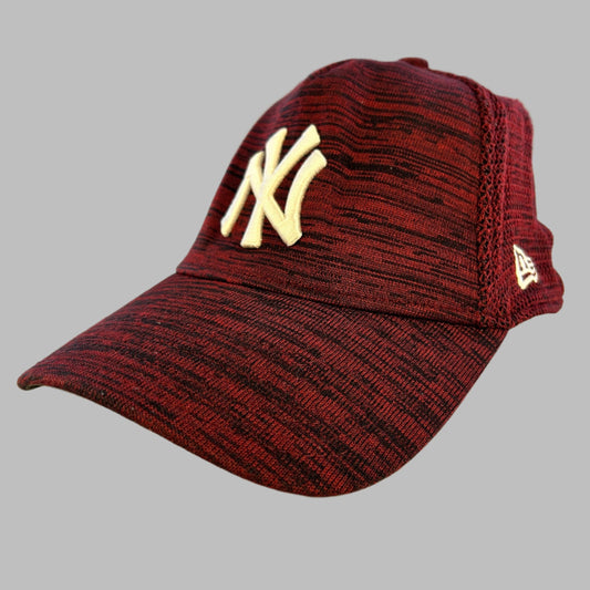 New York Yankees Engineered Knit Baseball Cap