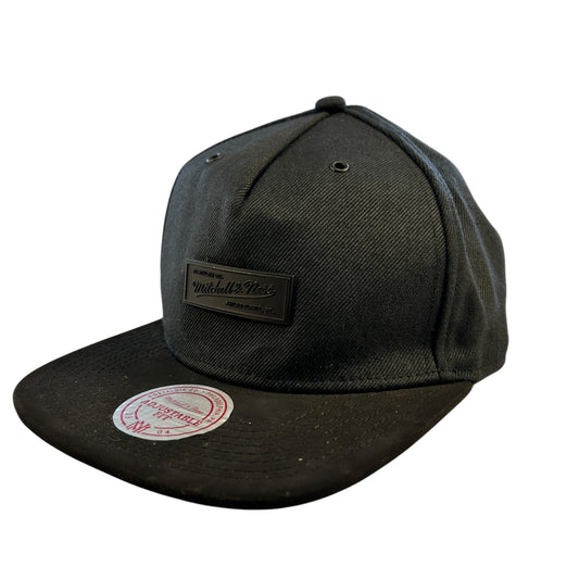 Mitchell & Ness Blackout Logo Snapback Cap - Adults